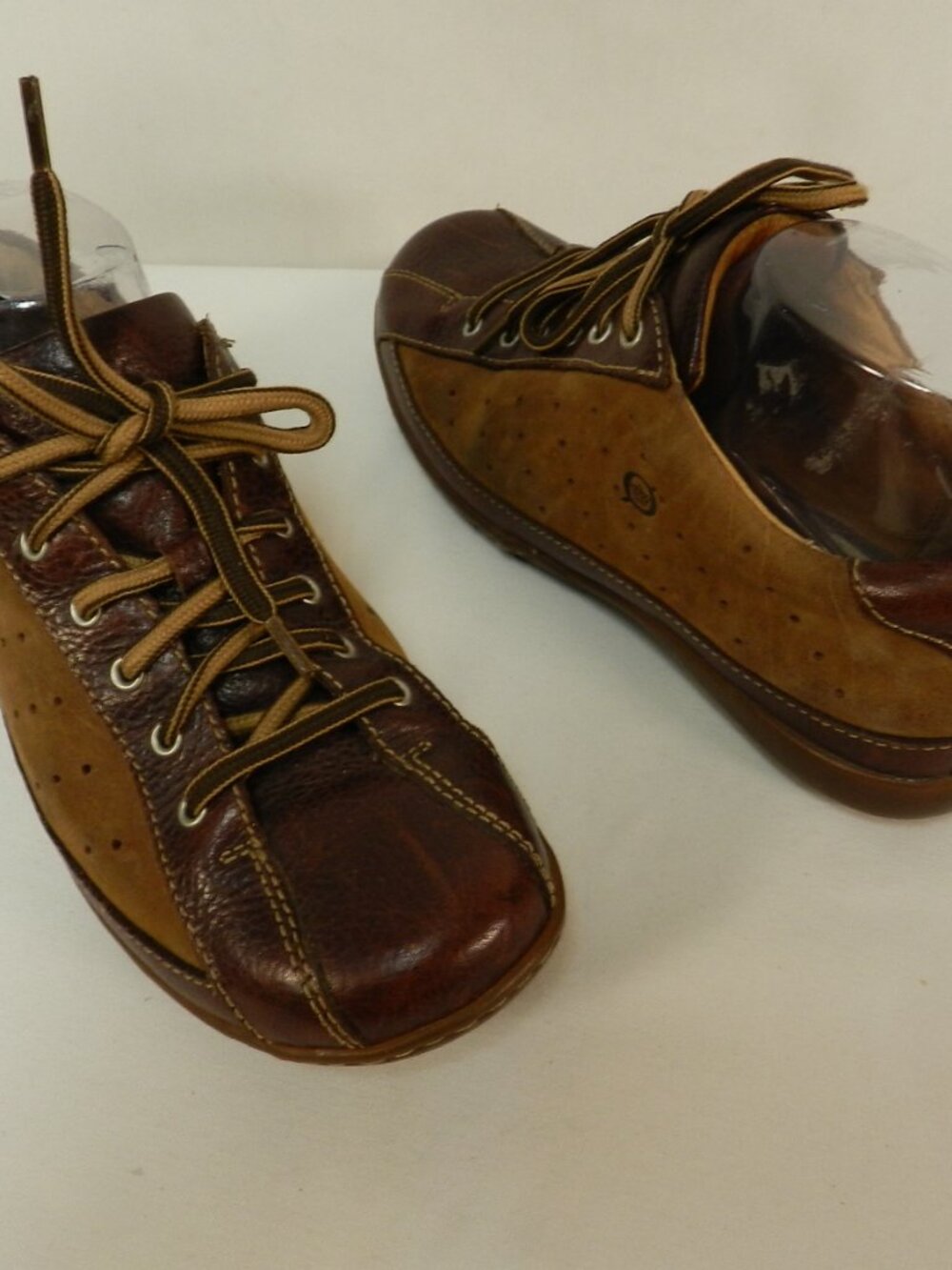 Born Haweye Leather w/ Suede lace up loafers sneakers Comfort brown Size Sz 8